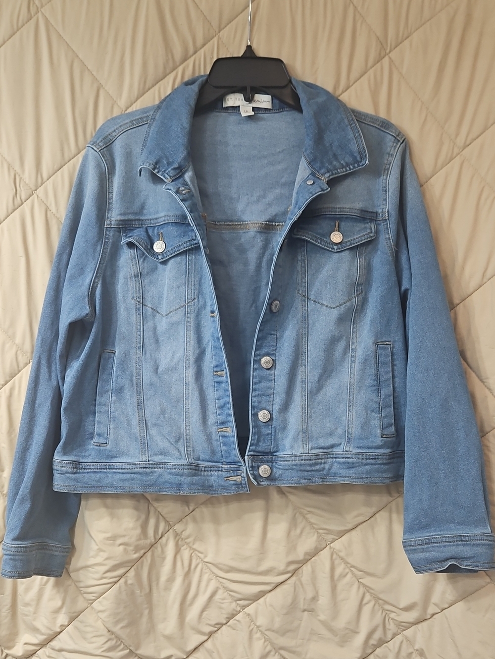 Women's Light Blue Wash Denim Jacket